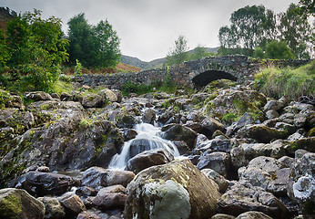 Image showing Ashness Bridge over small stream in Lake District