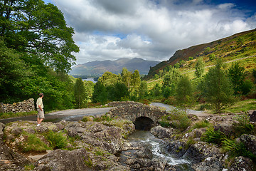 Image showing Ashness Bridge over small stream in Lake District