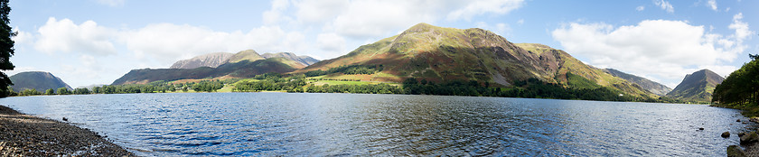 Image showing Reflections in Buttermere in Lake District