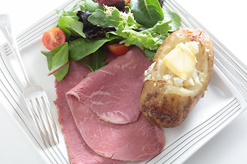 Image showing Corned beef salad from above