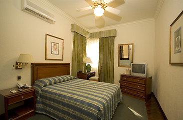 Image showing classic hotel room