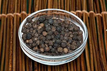 Image showing Bowl with black pepper