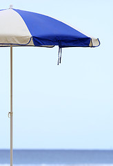 Image showing Parasol and Sea