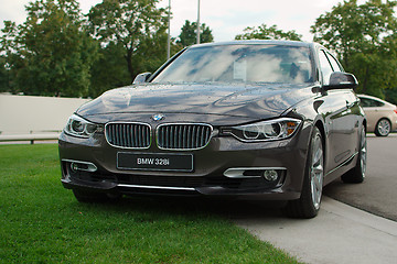 Image showing BMW 328i