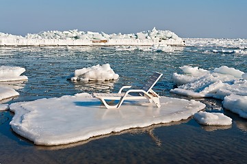 Image showing Trestle Bed On a Floe