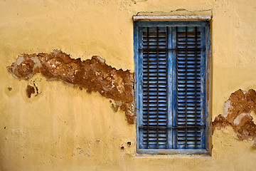 Image showing zanzibar prison island and a old window 