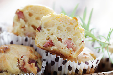 Image showing muffins with becon and apple