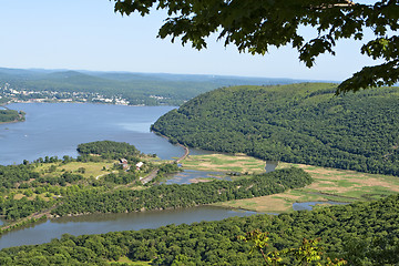 Image showing Bear Mountain Valley