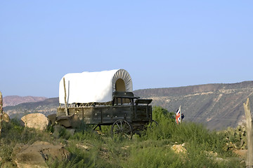 Image showing Fort Zion. Old western wagon