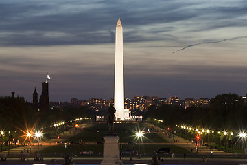 Image showing Illuminated Washington monument at night 