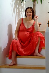 Image showing Schwangere in rot | pregnant in red