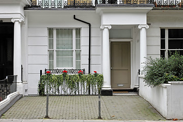 Image showing London house