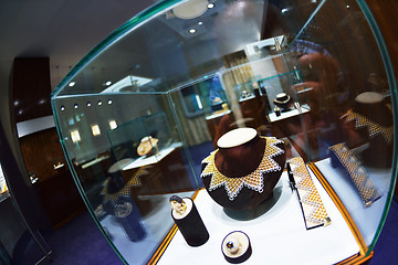 Image showing jewelry store indoors