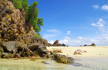 Image showing rocks and sea 