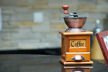 Image showing grinder with a coffee beans