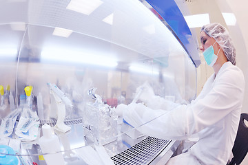 Image showing scientists working at the laboratory