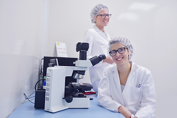 Image showing scientists working at the laboratory