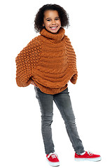 Image showing Afro american girl in over sized pullover