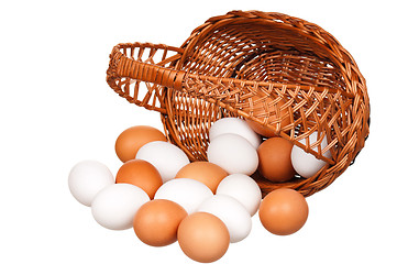 Image showing Eggs in wicker basket