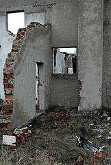 Image showing ruined house