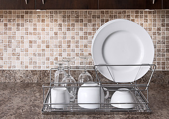 Image showing Dish rack on kitchen countertop