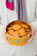 Image showing Tin of gingerbread biscuits