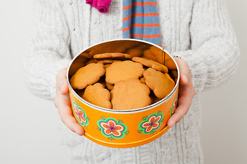 Image showing Tin of gingerbread biscuits