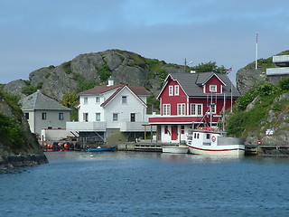 Image showing Houses by the coast