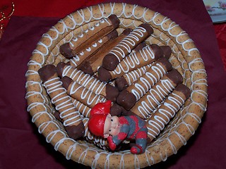 Image showing Cake made from almond macaroon rings