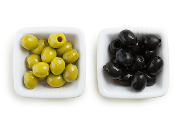 Image showing green and black olives