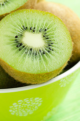 Image showing kiwi fruit in bowl