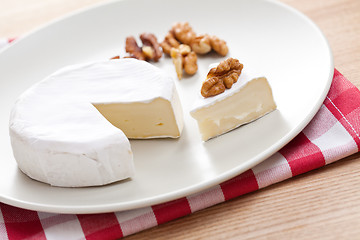 Image showing brie cheese