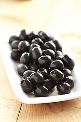 Image showing black olives