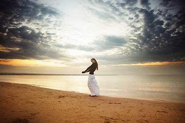 Image showing Woman at the sea