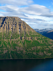 Image showing Lake and mountains  of Putorana plateau - aerial view