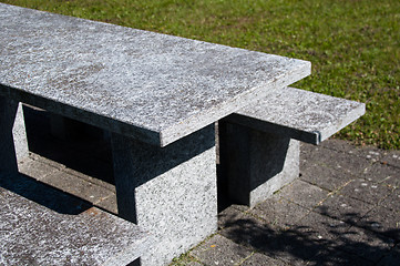 Image showing Picnic table