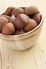 Image showing chesnuts in bowl