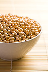 Image showing soya beans in ceramic bowl