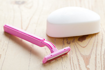 Image showing pink lady shaver