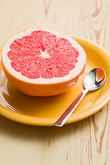 Image showing sliced red grapefruit