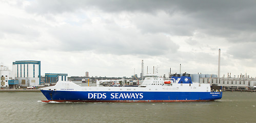 Image showing Blue cargoship in Rotterdam