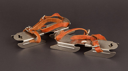 Image showing Very old dutch ice skates for a small child