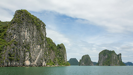 Image showing Limestone rocks in Halong Bay, Vietnam