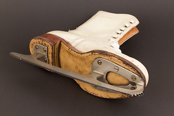 Image showing Very old figure skate