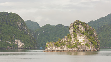 Image showing Limestone rocks in Halong Bay, Vietnam