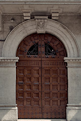 Image showing door in mantova