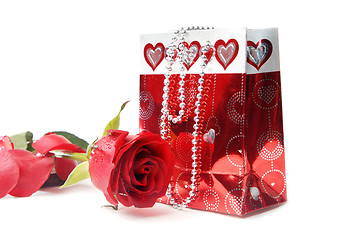 Image showing Gift and rose