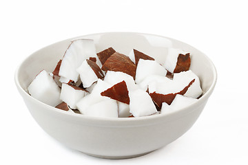 Image showing pieces of coconut in a bowl