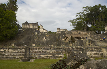 Image showing great plaza tikal guatemala