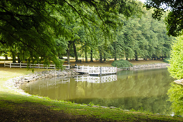 Image showing Quiet park and river